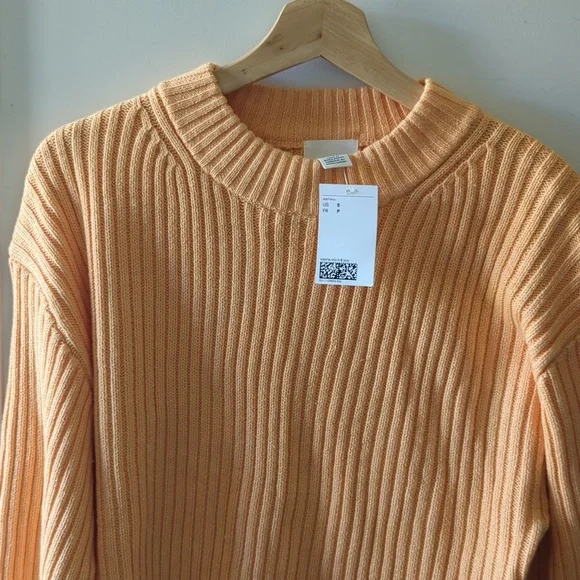 H&M Orange Ribbed Sweater - Picture 2 of 3
